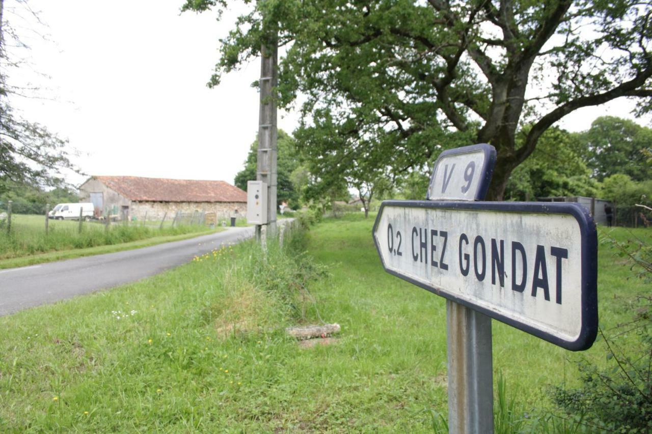 Chez Gondat Chambre D'Hotes Saint-Martial-sur-Isop エクステリア 写真